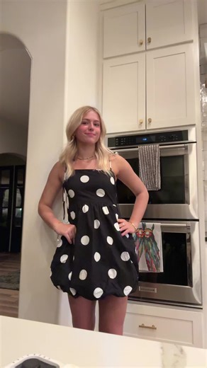 poka dots squared #pokadots #twins @K_spamm