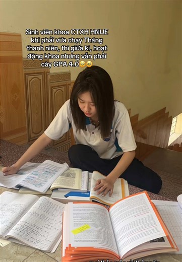 Không gì là không thể với sinh viên Côbg tác xã hội. Đặc biệt, năm nay khoa Công tác xã hội sẽ có ngành mới với: 📍 THÔNG TIN CHUNG 🌿 Ngành đào tạo: Xã hội học 🌿 Mã xét tuyển: 7310301 🌿 Chỉ tiêu: 80 📍 CÁC PHƯƠNG THỨC XÉT TUYỂN CHI TIẾT 🌿 Phương thức 1: Xét tuyển theo tổ hợp môn thi tốt nghiệp THPT • C00: Ngữ văn, Lịch sử, Địa lí • D14: Ngữ văn, Lịch sử, Tiếng Anh • C19: Ngữ văn, Lịch sử, GDKT&PL 📍 THÔNG TIN CHUNG 🌿 Ngành đào tạo: Xã hội học 🌿 Mã xét tuyển: 7310301 🌿 Chỉ tiêu: 80 📍 CÁC 