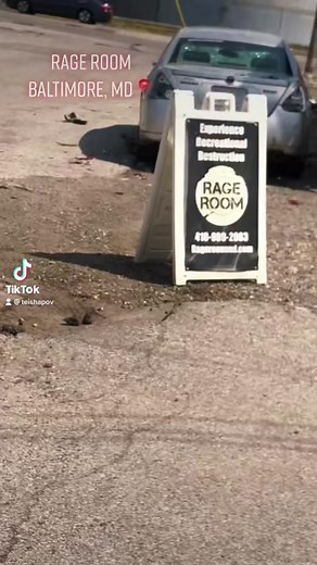 #baltimoretiktok #funthingstodoinbaltimore #placestovisitinbaltimore #thingstodoinbaltimore #marylandtravel #baltimoretravel #rageroommd #fyp #discoverbaltimore