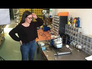 Pressa oleodinamica automatica