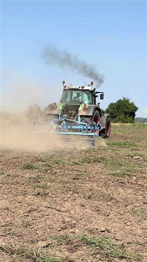 Effektiv, fortschrittlich und nah zu unbesiegbar 🚀👊#creatorsearchinsights #waffenschmiedemarktoberdorf #fendt #fyp #agriculture @Timur🦅 @🔥😈__Nic140__😈🔥 @Lean