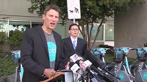 Vancouver's mayor wheels out city's Mobi bike-share program