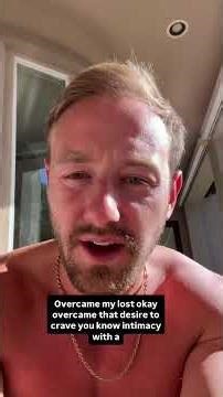 How to properly text message women without showing too much interest