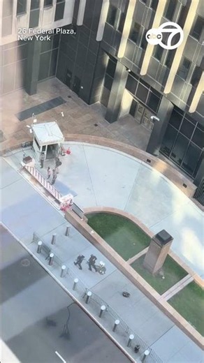 Man in custody after setting off 'incendiary device' outside federal building in Manhattan