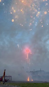 Amazing Fireworks😍🔥💥 #fireworks #firework #feuerwerk #fuegosartificiales #fogosdeartificio #pyrography #pyro #pyroforlife #feuerwerksbatterie #fireworkcake #foryou | CharlesPyro Fireworks