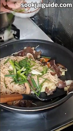 Quick Pad Mee Sua | Authentic Thai Stir-Fried Noodles 🍜#foodblogger