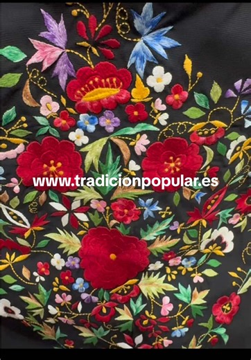 La Artesanía: Identidad y Economía Local