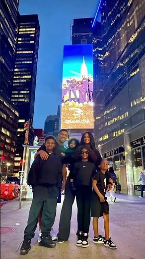 Ciara & Russell Wilson share A sweet moment seeing their family in 3brand on screens in Times Square