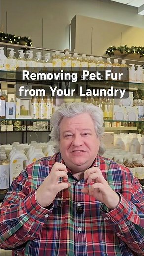 How to Remove Pet Hair From Your Laundry