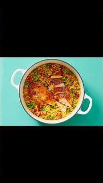 One-Pot Spanish Chicken & Rice 🍗 | Easy 30-Minute Low-Cal Meal! #shortsfeed