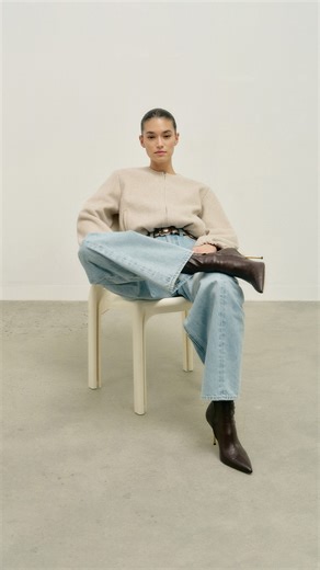 Back and better than ever: discover the Barrel Leg Jean. | Witchery