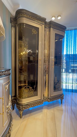 Classic Luxury livingroom set | By Selim Furniture