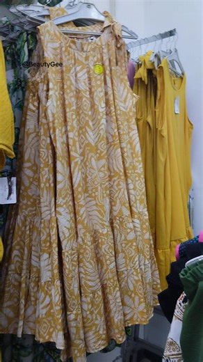 96K views · 899 reactions | Ladies fashion at fashion world  | Beauty Gee | Facebook