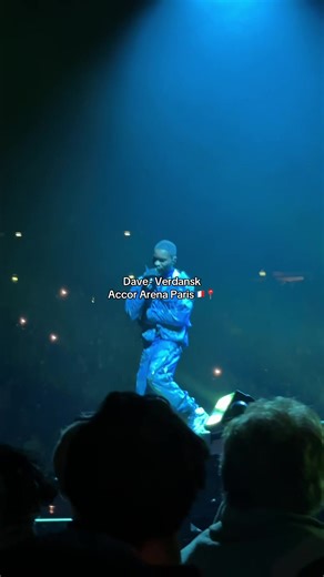 Dave's Spectacular Performance in Verdansk at Accor Arena