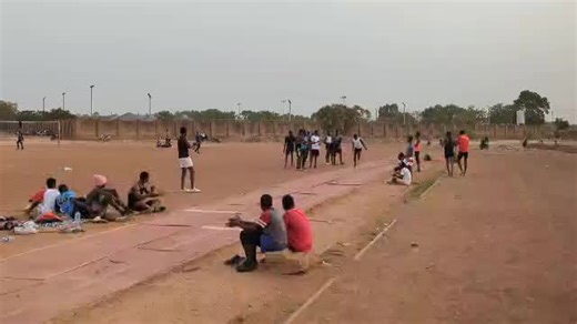Une energence en athée #tiktokburkinafaso🇧🇫🇧🇫🇧🇫🇧🇫 #athlete #musculation @Romaric W. ZOUBGA @landry_ouoba @SRC
