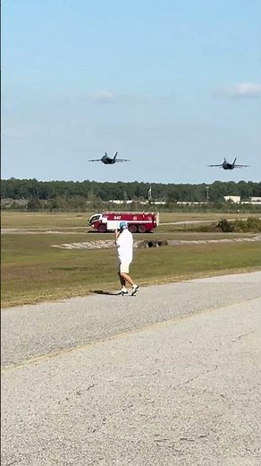 Navy Blue Angels Solo Jets High Speed Low Altitude Surprise pass video by Randall Morris 🇺🇸🏆