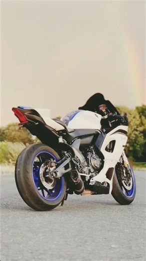 Yamaha YZF-R6 vs YZF-R7 - Aggressive Sound, Speed & Stunning Looks | Viral Superbike Short