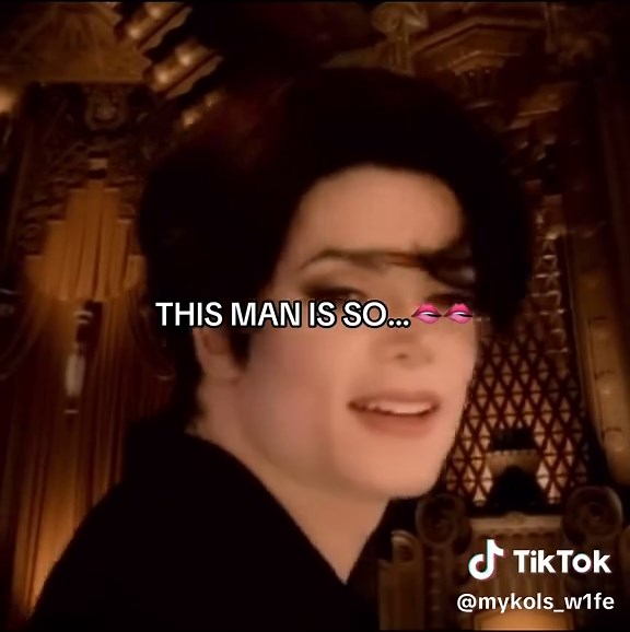 Michael Jackson: Unforgettable Moments and Vibes