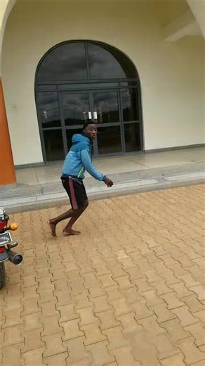 Nkwite Lauben (@nkwite.lauben)’s videos with Lost boy - 🥀𝖓𝖊𝖎𝕷🕊️𝕷𝖊𝖔🥀