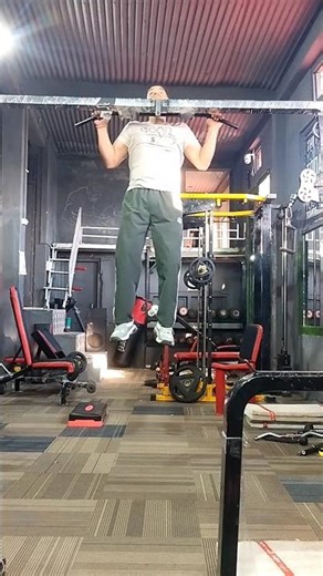 Master Perfect Pull-Ups 💥 Build a Strong Back Fast! #PullUps #BackWorkout #Fitness