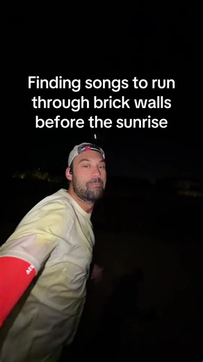 White boy anthem 🤘 | brick house song