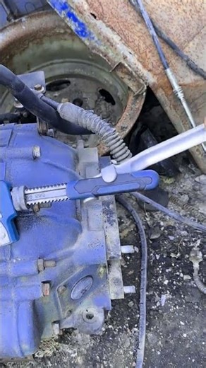 Wrench extension bar that can help