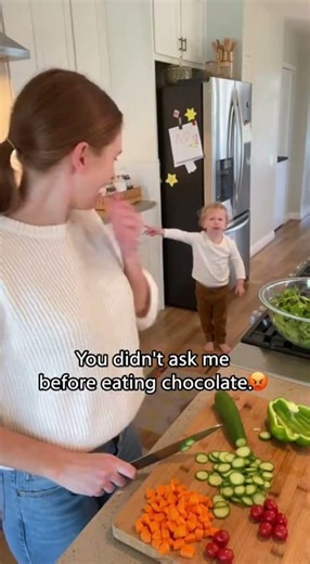 Mom… I’m Angry. – Toddler Confronts Mom Over Secret Chocolate! 🍫😤