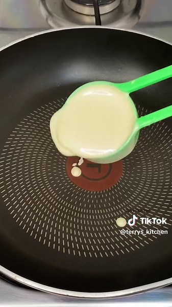 Fluffy Pancakes Recipe with Self Raising Flour | Terry's Kitchen