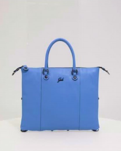 Transform your Gabs! Discover G3 Plus online. #gabs #gabsbag #gabsyourday #dailybag #newcollection #SS23 #gabstrasformation #g3plus #newbag #shoppingbag #5in1 #details #collection #newshades #springsummer #summertaste #summervibes #SummerInGabs #gabswoman #colorfulbag #madeinitaly #italianstyle #fashion #design #accessories #gabsyourstyle #styleyourgabs | Gabs