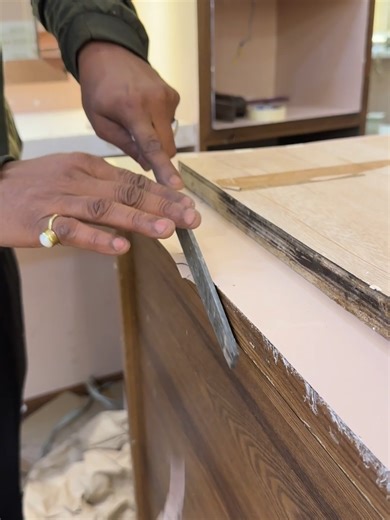 Hand Cutting Edge Band Guide: Achieve a Smooth Finish