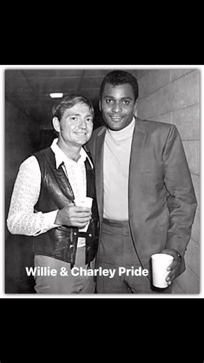The friendship between Willie Nelson and Charley Pride was legendary. Willie showed his support for Pride in a very public way during an era of racial prejudice by kissing him on the mouth during one of Charley’s first concerts to show solidarity. Faron Young did the same thing. #countrymusic #nashville #legends #texas | Bobby Tomberlin Page
