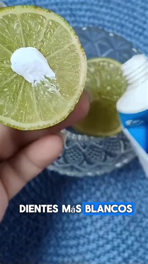 ✨ La técnica china que muchos usan para lograr dientes blancos y una sonrisa más brillante 🦷😁 #DientesBlancos #CuidadoDental #SonrisaSaludable #SaludBucal #RemediosNaturales
