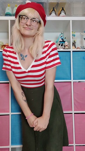 Beginner friendly tutorial on how to take in a baggy shirt! This is how I take in almost every article of clothing: Shirts Dresses Pants Etc Step one: put on the article of clothing inside out Step two: pin to the desired size Step three: take it off and sew along the pins Step four: trim the excess That's it! It's generally the same process for most garments. Unless you're working with something a little more complicated, those general steps will work for most clothing items. NOW YOU'VE GOT THI