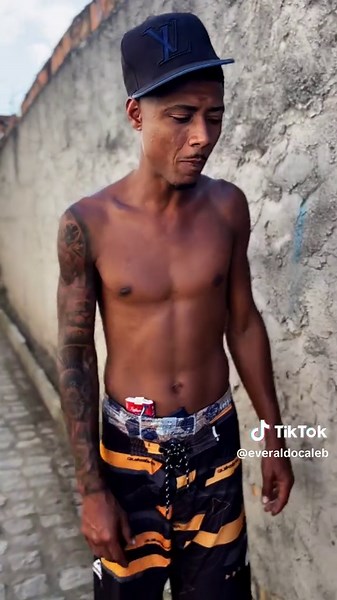 Os vídeos de Everaldo oficial vlogs (@everaldocaleb) com som original - Everaldo oficial vlogs