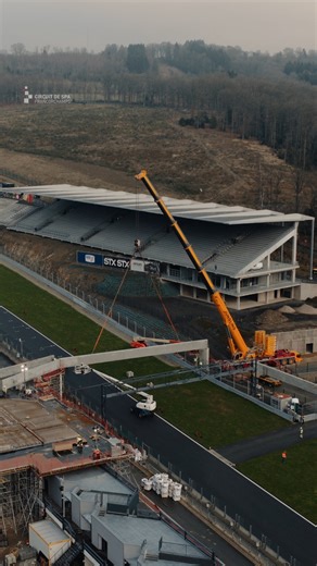 🏗️ Work in progress Retour sur la construction de la passerelle reliant la Fan Zone aux paddocks 👷 | Circuit de Spa-Francorchamps