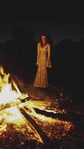 Spellcraft By Esme Rose (@spellcrafthealing111)’s videos with original sound - Spellcraft By Esme Rose