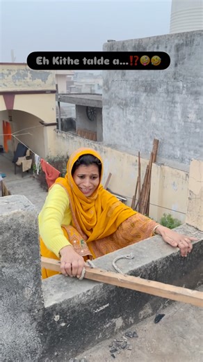 Mandeep kaur | Eh kithe talde a…⁉️🤪🤣 tohade kiwe⁉️🤪🤣 #comedy #comedyreels #funnyreels #facebookviral #funnyvideos #dildaarfamily #laughter #comedyshow... | Instagram