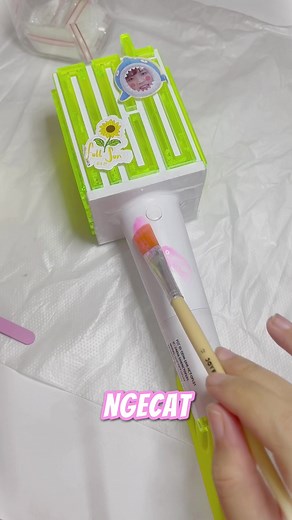 Gapapa aku cat neobong ku :( demi lightstick pink ituu #neobong #neobongdeco #nctdream #nct