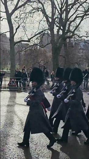 F Company Scots Guards, Sunday Parade