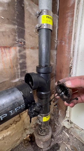 HOW TO REBUILD DRAIN/VENT Using abs pipe, fittings and some no hub bands) . . . ☑️like our content? ☑️follow for more! . . . #early #christmas #holidays #holiday #season #tips #tricks #diy #diycrafts #plumbing