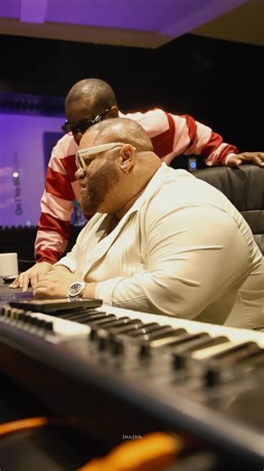 VScript on Instagram: "I wanna thank Everybody that came out and supported this listening session for my up-and-coming album Summer in Cape Town!!! Cape Town means so much to me the love here is unmatched and the energy is contagious. I want to thank one of my best friends and business partner @ross.louw for bringing here to his home town !!! Where I found myself as a artist in this place, stepping out from behind the scenes and finding my path to in front thank you , the people I met here inspi