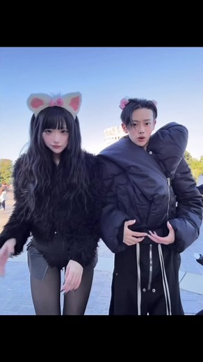 スレッズでめっちゃ服で批判殺到したけど幸せなのでオッケーです