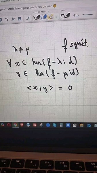 Preuve que les sous espaces propres d'un endomorphisme symétrique (ou autoadjoint) sont orthogonaux 