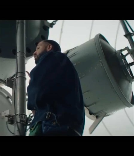 Drake's '2 Hard 4 The Radio' Drops on Iceman