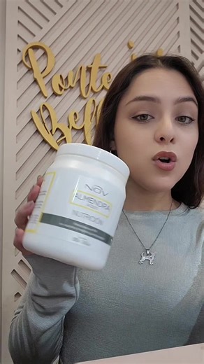 ✨ En este video te cuento todas las nutriciones de la línea NOV 💆‍♀️ Cada una tiene un propósito distinto, ¡para que elijas la ideal según tu tipo de cabello! 💖 💧 Hidratación profunda 💪 Reparación intensiva 🌿 Nutrición y brillo 🔥 Protección térmica Tu pelo también merece un mimo ✨ 📍 Juan Molina 590 – Bahía Blanca 🌐 www.pontebellabahia.com 📞 291 4195240 #PonteBella #Nov #CuidadoCapilar #BahiaBlanca