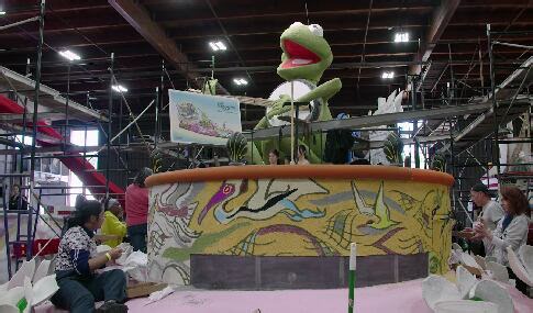 Taking a behind-the-scenes look at Visit Mississippi’s 2026 Rose Parade float