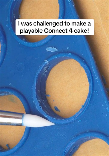 Making a Playable Connect 4 Cake Challenge