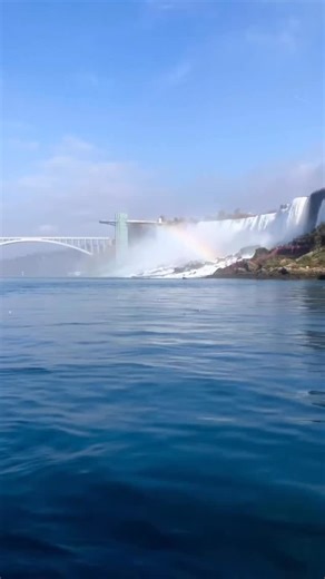 Captivated by the raw power and beauty of Niagara Falls. Nature’s masterpiece that never fails to leave you in awe. 🌊 Here are a few tips for your visit: ✨Best Viewpoints: Check out the Canadian side for panoramic views. ✨Maid of the Mist: Take the boat ride for a close-up experience of the falls. ✨Go Early or Late: Beat the crowds and enjoy a peaceful moment. ✨Pack a Raincoat: You’ll get splashed, but it’s all part of the fun! Have you beed? #NiagaraFalls #NatureAtItsBest #WaterfallWonders #Tr