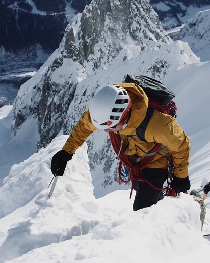 METEOR - Lightweight helmet with enhanced protection for climbing, mountaineering and ski touring | Petzl