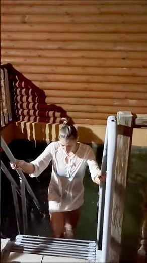 part132#The Russian😱Orthodox Church👙alsohasthecustomof burningincense#Russian#baptism#winter#travel🌊